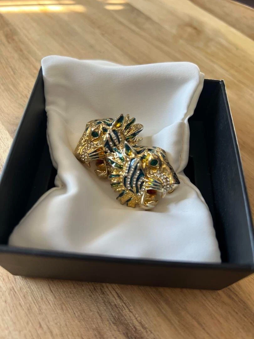 GUCCI Bijou Tiger Head Rhinestone Earrings Pierce Gold Multicolor Unused New