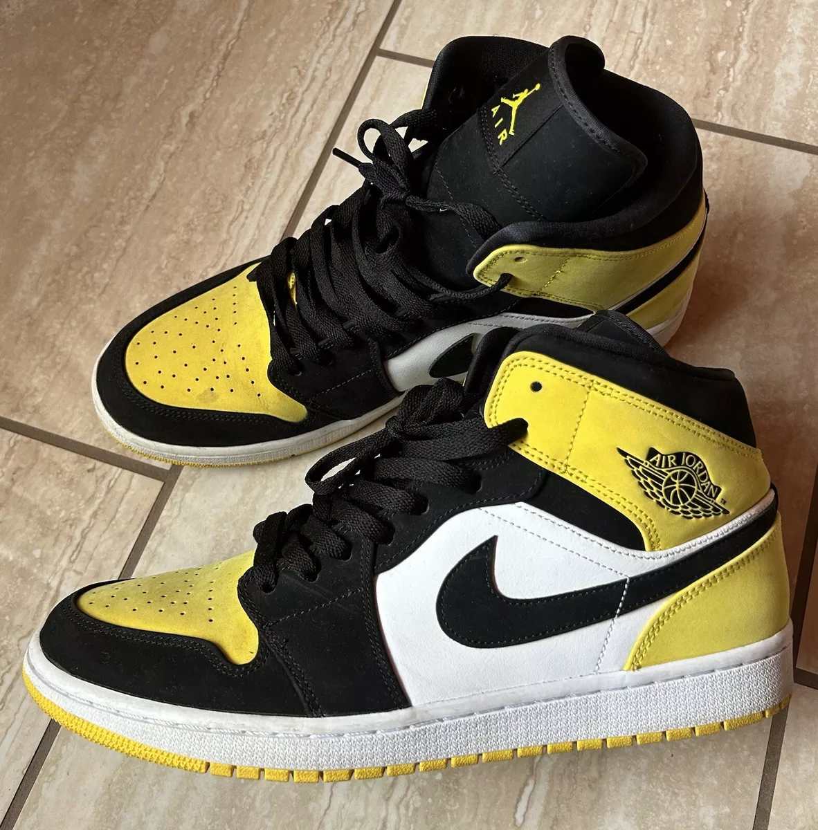 Nike Jordan 1 Mid SE Yellow Toe US Size 11.5