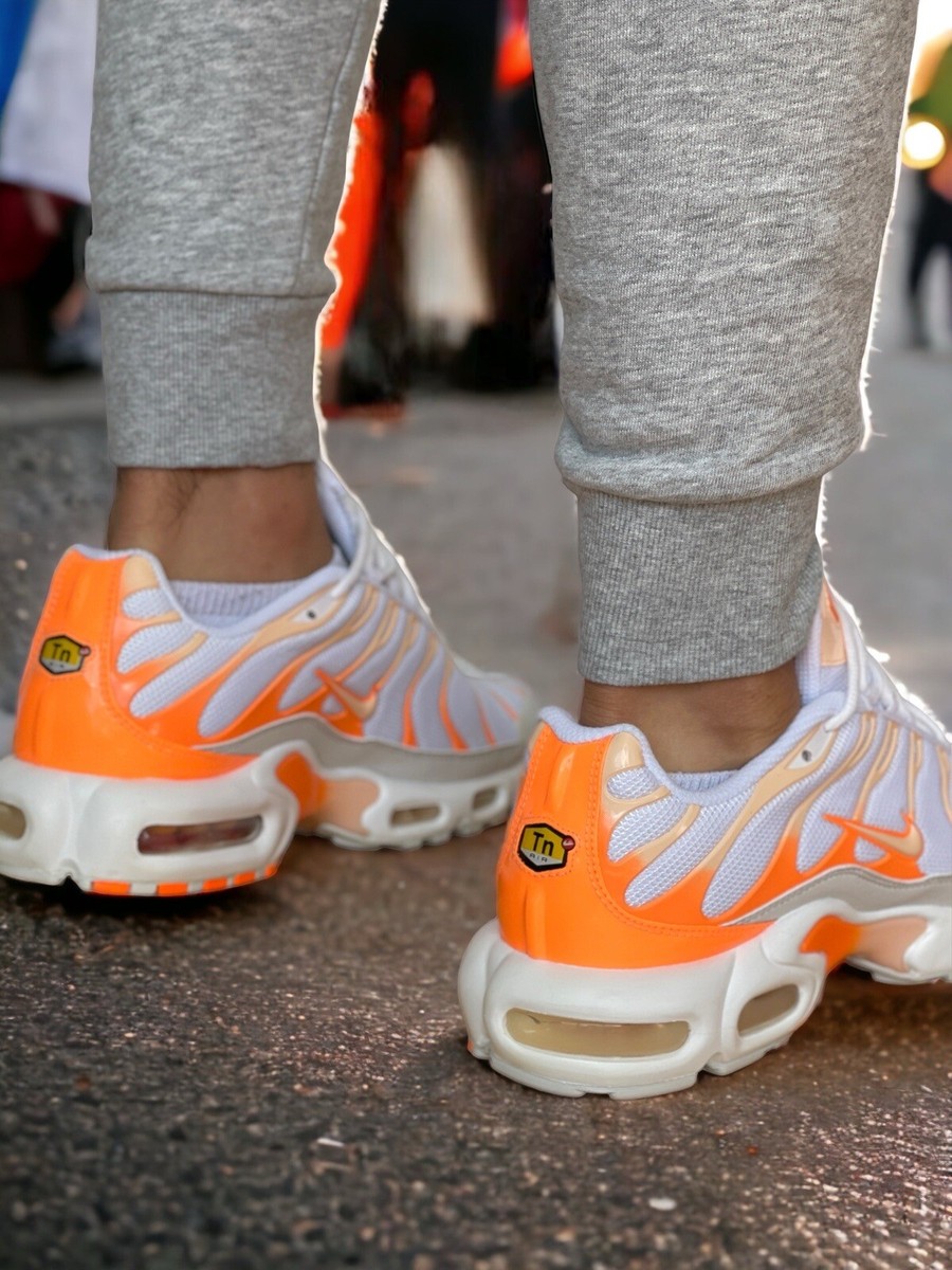 nike tn atomic orange