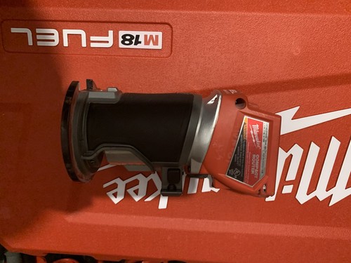 Milwaukee M18 Fuel Cordless Laminate Trimmer / Router 2723-20 - Picture 3 of 3