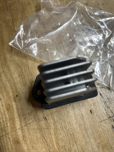 Nissan Rouge blower motor control module 2014 2015 - Picture 4 of 6