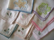 8 lace  embroidered vintage handkerchiefs  M3