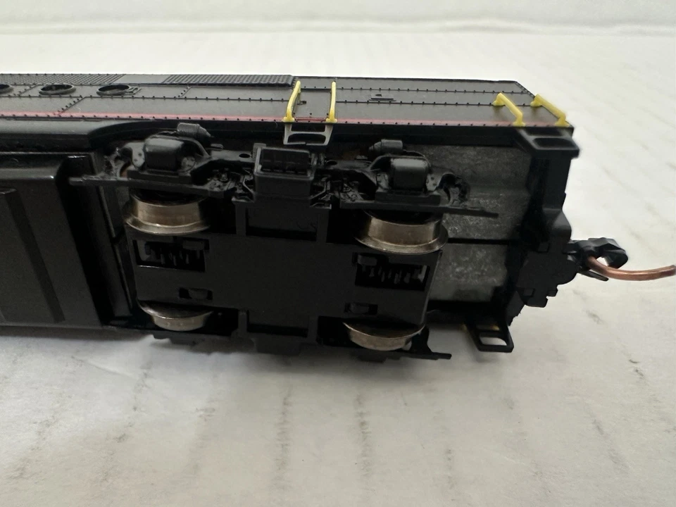 Micro-Trains N 992 00 031 EMD FT A/B  Unit Loco Set Cotton Belt #923 DCC - Image 4 of 4