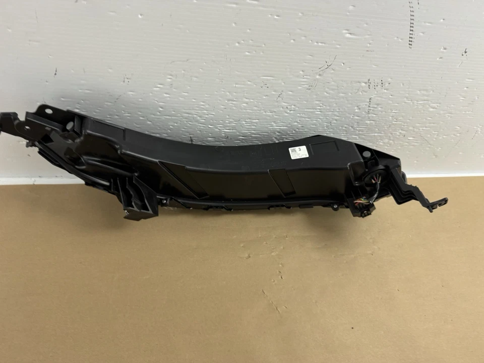 Luz de circulación diurna del lado del conductor Mitsubishi Outlander 2022-2024 OEM Foto 3 de 4