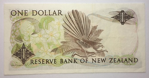 3 x Neuseeland 1 $ One Dollar Banknote - 1985-89 - QEII - XF bis UNC - Bild 7 von 8