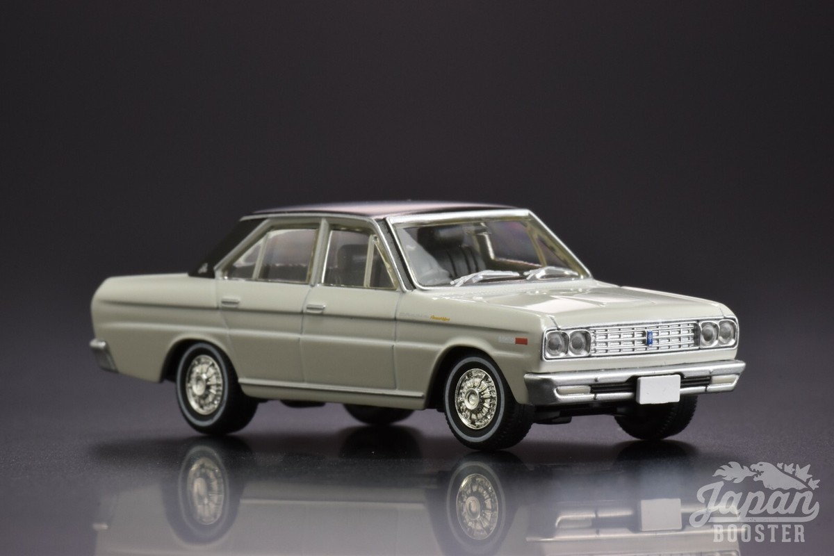 TOMICA LIMITED VINTAGE LV-37b 1/64] NISSAN CEDRIC PERSONAL