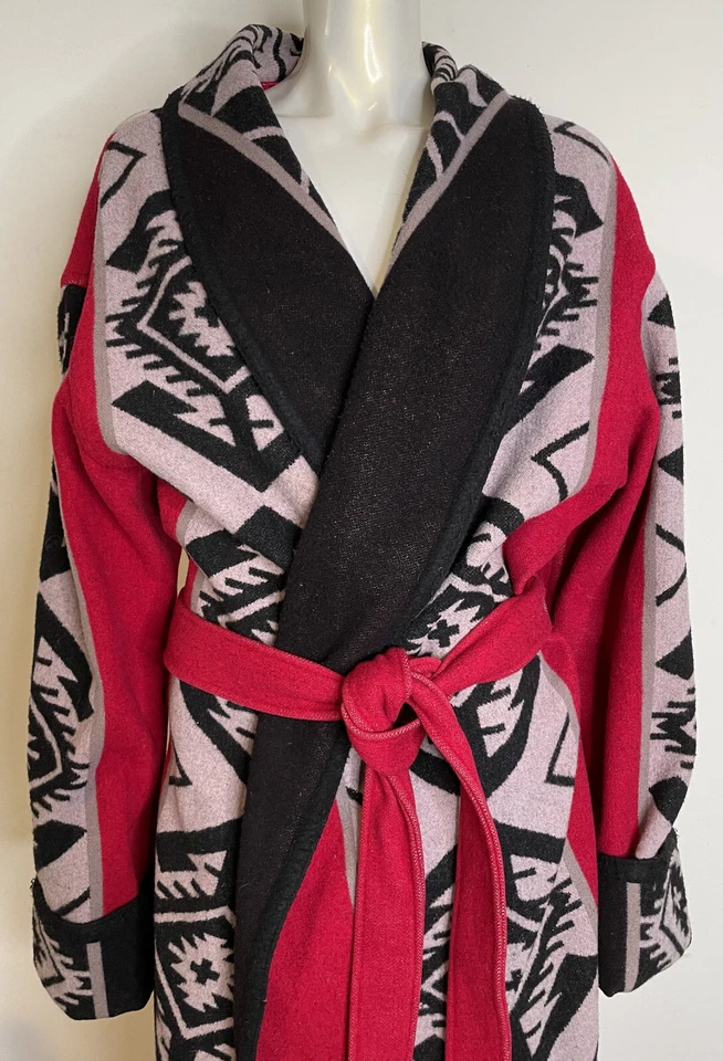 Gabardina larga con manta india de lana Southwestern 2X 3X 4X LS con cinturón rojo negro Foto 2 de 4