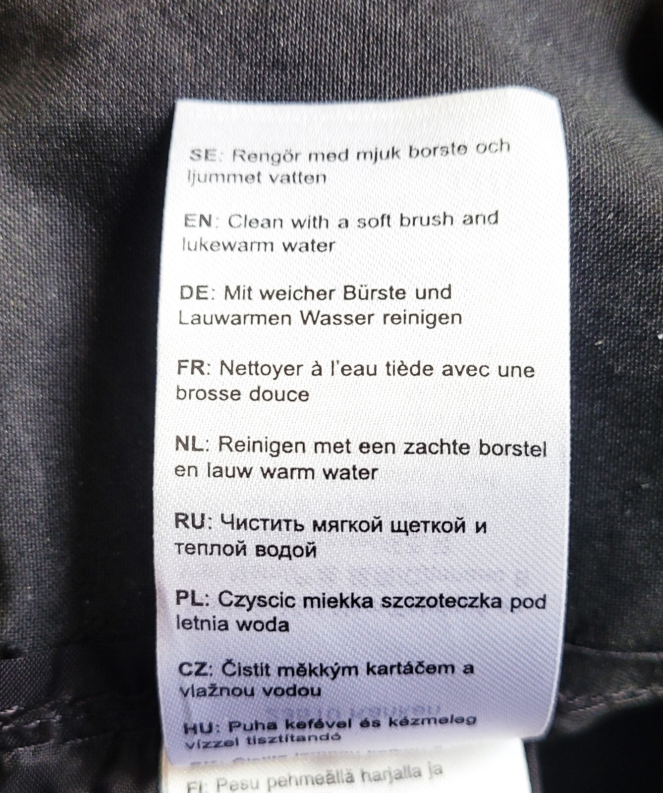 Foto 13 di 15