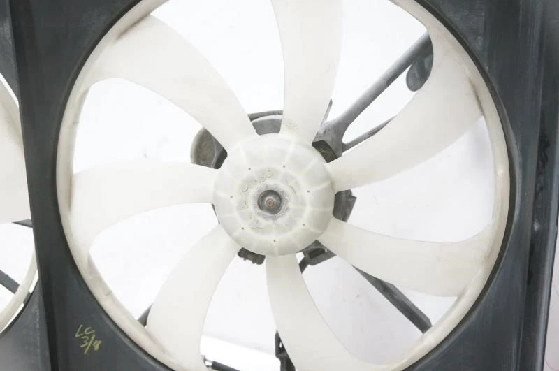 2007-2009 Toyota Camry Radiator Cooling Fan Motor Assembly 16711-0H090 OEM - Image 2 of 4