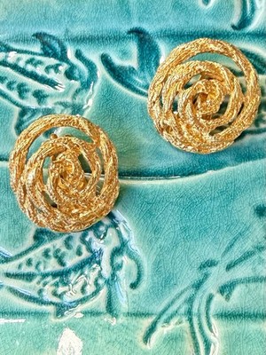 Vintage Natori Gold Plated Chunky Retro Clip On Statement Earrings