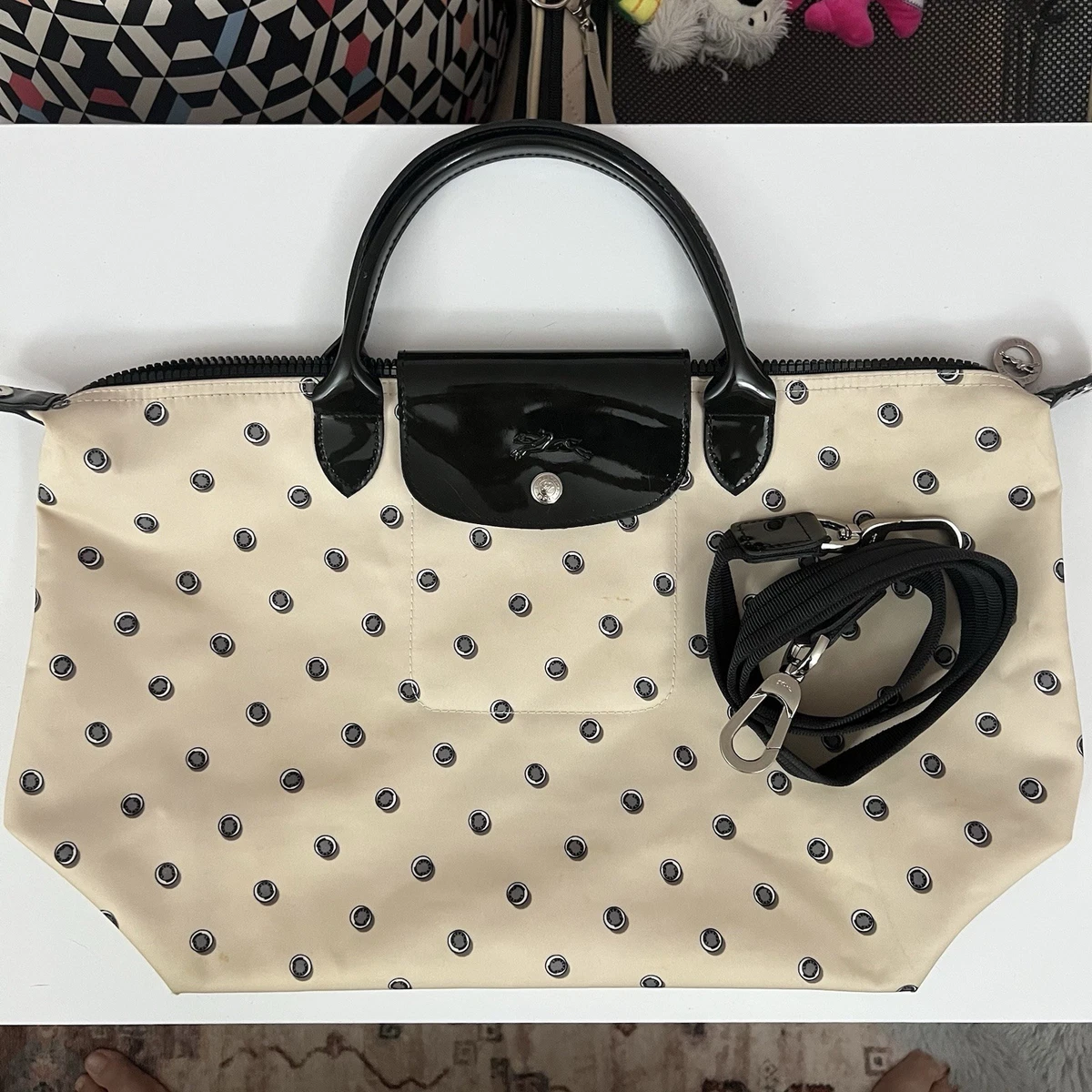 Archive Longchamp Le Pliage Op’Art Tote Preços baixos em Edição limitada Longchamp tote Bolsas e Sacolas