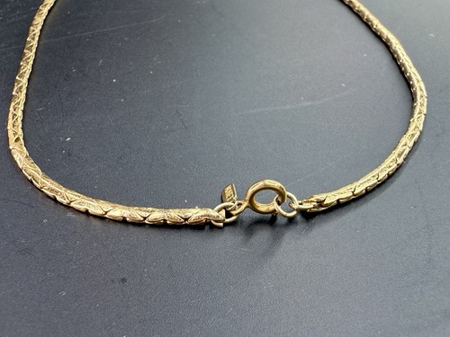 Collar Monet De Colección Forma de V Chevron Colgante Redondo Cobra Eslabón Cadena Tono Dorado - Imagen 5 de 9