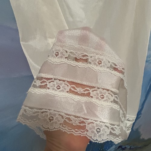 LOT 4 Vtg Nylon Lingerie Half Slips With Lace All Size 3X - 3 Ivory, 1 Black - Picture 7 of 17
