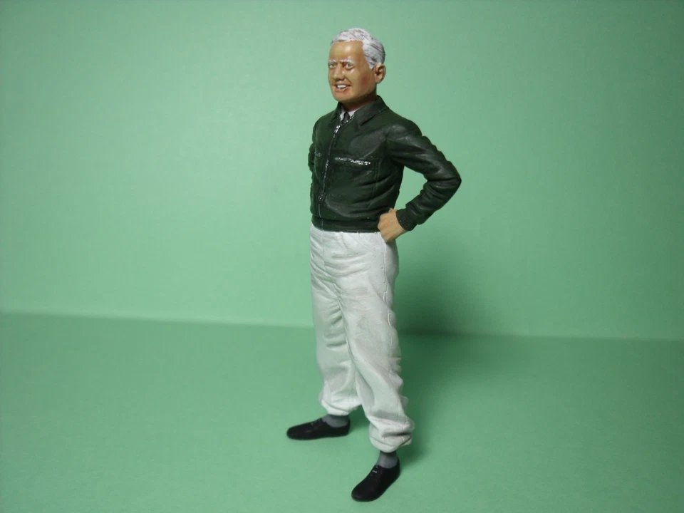 1/18 FIGURE  MIKE HAWTHORN  VROOM PAINTED  FOR  CMC  GP REPLICAS  EXOTO  CMR - Image 3 of 3