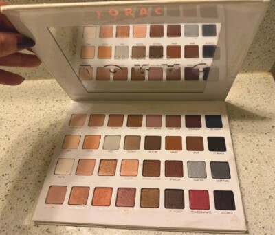 LORAC MEGA PRO 3 Eyeshadow Palette 32 Shades Minor Scratches Outside NWOB RARE!
