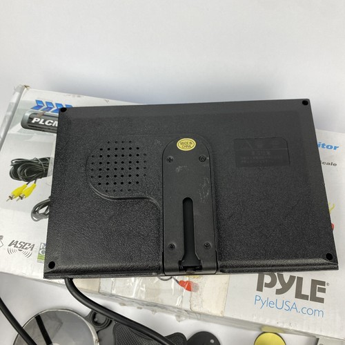 Pyle PLCM7500 7 TFT LCD Suction Cup Monitor With License Plate Mount Camera D14 - Picture 7 of 7