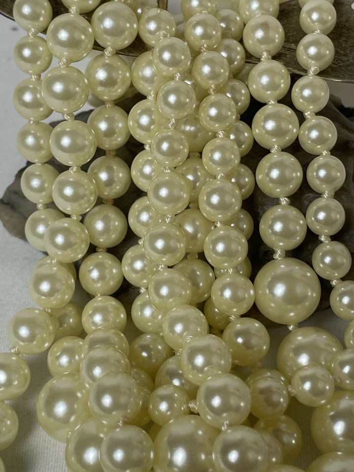 J. "Collar Crew de perlas de imitación de 5 hilos en capas 21"" cuentas graduadas broche grueso" Foto 3 de 4