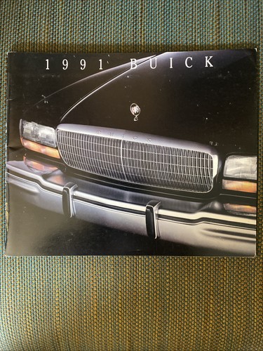 1991 Buick Full Model Line Dealer Showroom Deluxe Sales Brochure Catalog 91