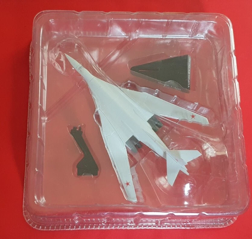 Modellino AEREO✈️ TUPOLEV TU 160 guerra 1:400 DEL PRADO aeronautica militare - Immagine 2 di 4