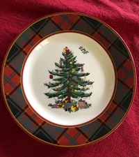 Set of 4 SPODE CHRISTMAS TREE TARTAN 7 3/4" Salad or Dessert Plates -- NWT