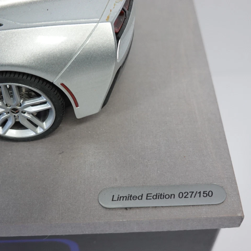 Hoja Corvette C7 Stingray plateada escala 1/18 BLM1812B BBR limitada 027/150 resina Foto 2 de 4
