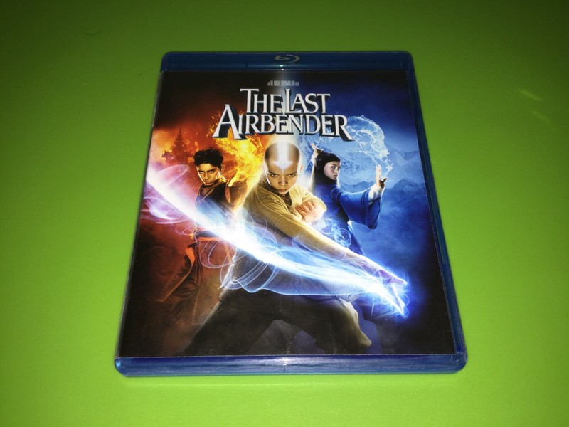 The Last Airbender blu-ray LIKE NEW