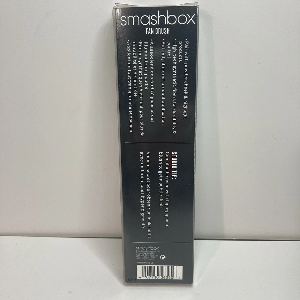 Smashbox Cosmetics Camera Ready High lighting Fan Brush New In Package - Image 4 of 4