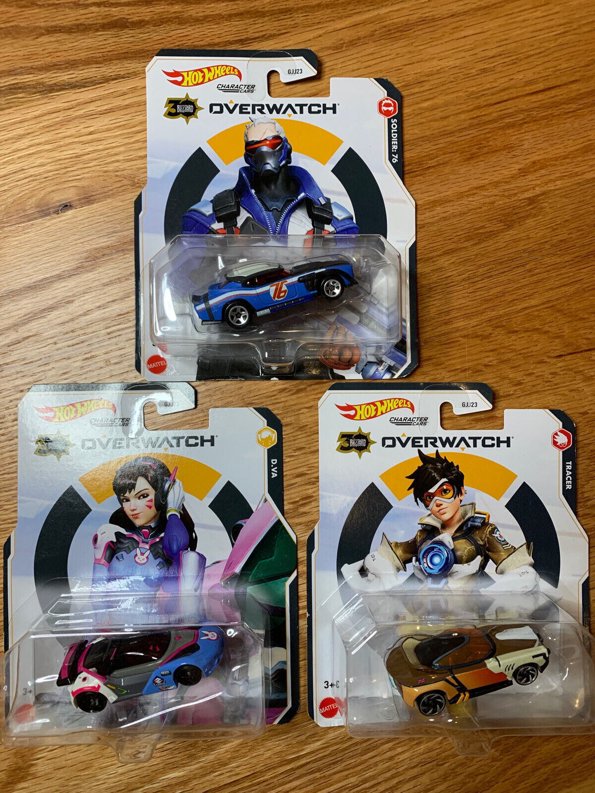 Carrinho Hot Wheels Character Cars Tracer Overwatch Gyb76 - Pirlimpimpim  Brinquedos