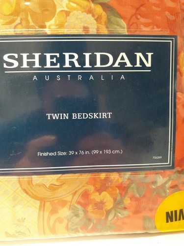 BRAND NEW Sheridan TWIN Red Floral Pattern Bed Skirt RARE VINTAGE - Picture 2 of 9