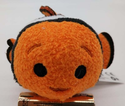 NEW Authentic Disney Store  Tsum Tsum Finding Dory Nemo 3.5 '' MINI Plush