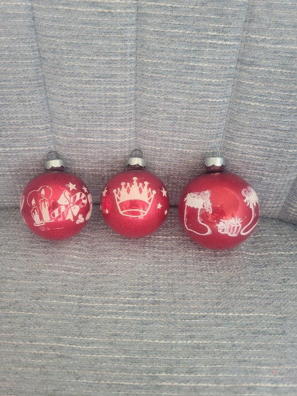 3 Stenciled Shiny Brite Christmas Ornaments  Vintage