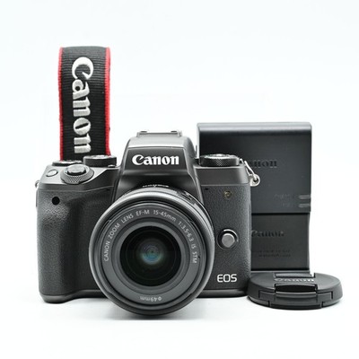 Canon EOS M5 Black + EF-M 15-45mm IS STM + 8GB SDHC Card [Near Mint]