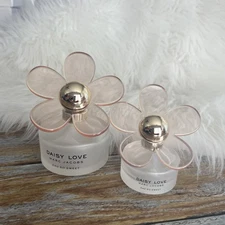 Lot of 2~Marc Jacobs EMPTY Perfume Bottles~Daisy Love~Flower Tops 1oz & 3.3oz
