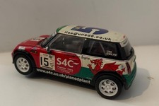 HORNBY MINI COOPER RED/WHITE/GREEN W FREE SHIPPING