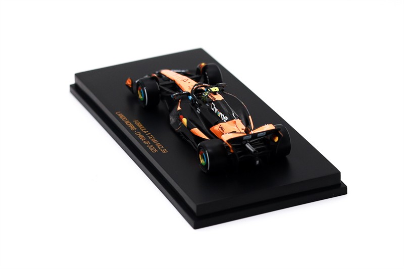MINICHAMPS 1:64 TEAM MCL39 LANDO NORRIS CHINA GP 2025 Diecast