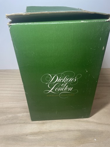VTG Dickens of London Porcelain Collectable LIGHTED Christmas Village CHURCH 10" - Picture 8 of 9