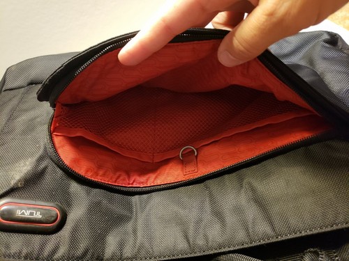 Tumi Black w/Red Lining Laptop Briefcase Bag w/Shoulder Strap 5113D (H9) - 第 6/8 張圖片