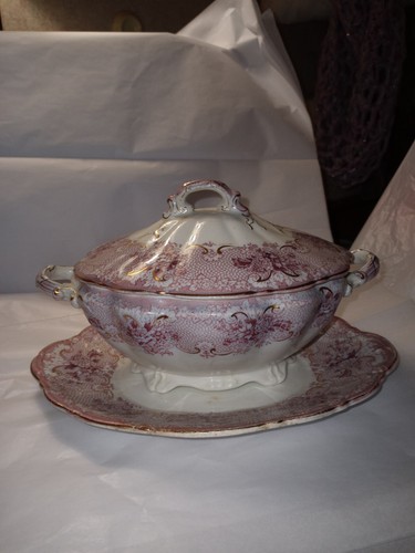 Vintage John Maddock & Sons small soup tureen with catch plate (GEM) Virtuous