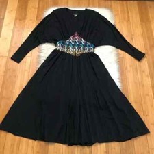 Vintage Equations Multicolor Sequins Domain Sleeves V-neck Black Midi Dress M