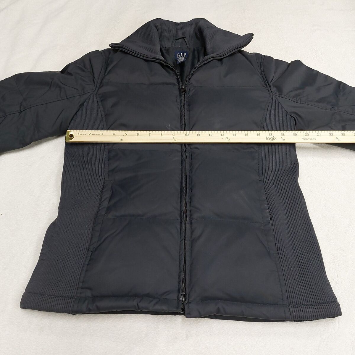 Vintage Y2K Gap Women's Black Down Filled Full-Zip Puffer Vintage Y2K Gap Women's Black Down Filled Full-Zip Puffer
