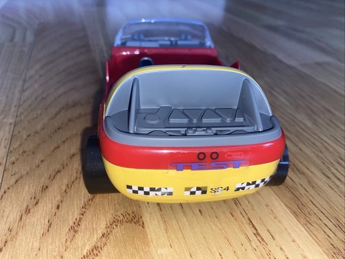 Used Disney EPCOT - TEST TRACK Playset MICKEY MOUSE Goofy Car CONES Gas Pump - Picture 7 of 9