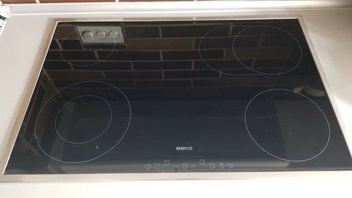 Beko EB 9840 XHN Glaskeramikkochfeld schwarz/edelstahl 76cm Schwarz Gebraucht - Bild 1 von 7