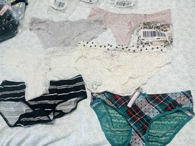 LOT Victoria’s Secret $700+ NWT Bras Panties Sets Balmain Dream Wicked Reseller