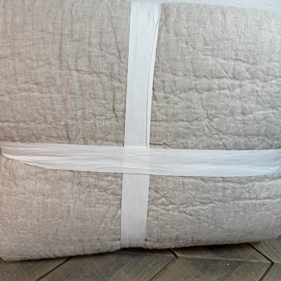 POTTERY BARN BELGIAN FLAX LINEN HANDCRAFTED QUILT, KING/CAL KING ~ FLAX (BEIGE) - Image 3 of 4