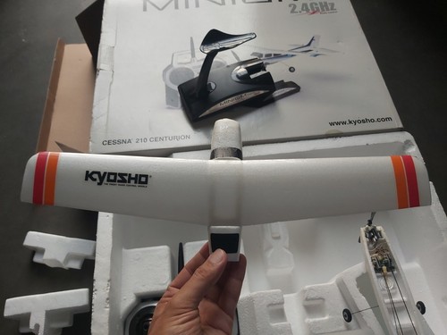 Avion radiocommandé Kyosho Minium Cessna 210 Centurion En Boite - A Reviser - Imagen 17 de 23