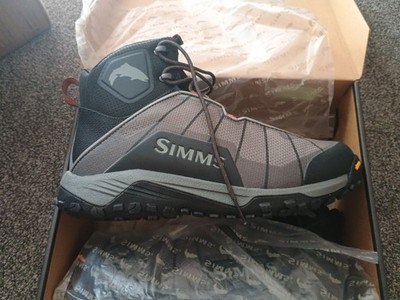 New With Box Simms Mens Flyweight Boots Vibram Soles, Steel Grey, Mens Size 9