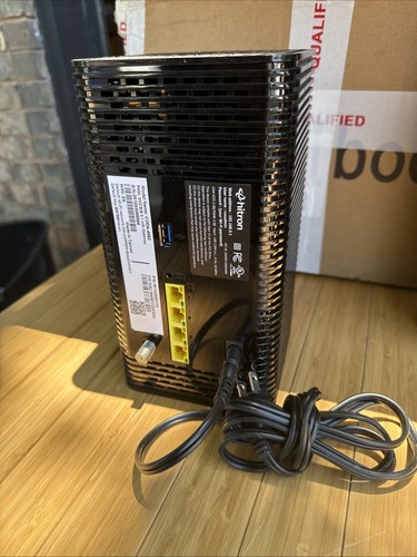 Hitron Coda-4582 MDC DOCSIS 3.1 Cable Modem Router w/Power Cord - Picture 3 of 6