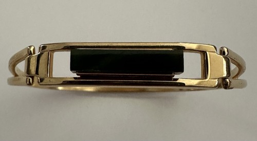 Brazalete de colección firmado AVON "Tesoro Jade" 1978 con bisagras placa de oro pulsera 6,25" - Imagen 9 de 9