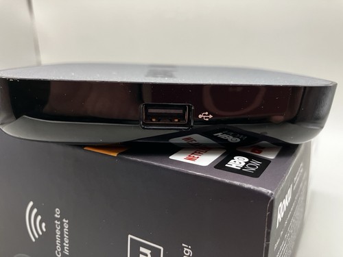 Roku Ultra w voice remote/ headphones 4k HD HDR streaming player preowned - Picture 5 of 8