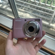 Nikon COOLPIX L21 Digital Camera 8.0MP 3.6x Optical Zoom Built-in Flash Pink